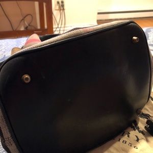 Ashby Burberry bucket bag